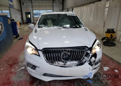 2017 Buick Envision Essence z USA, uszkodzony, nr VIN LRBFXDSA6HD043490